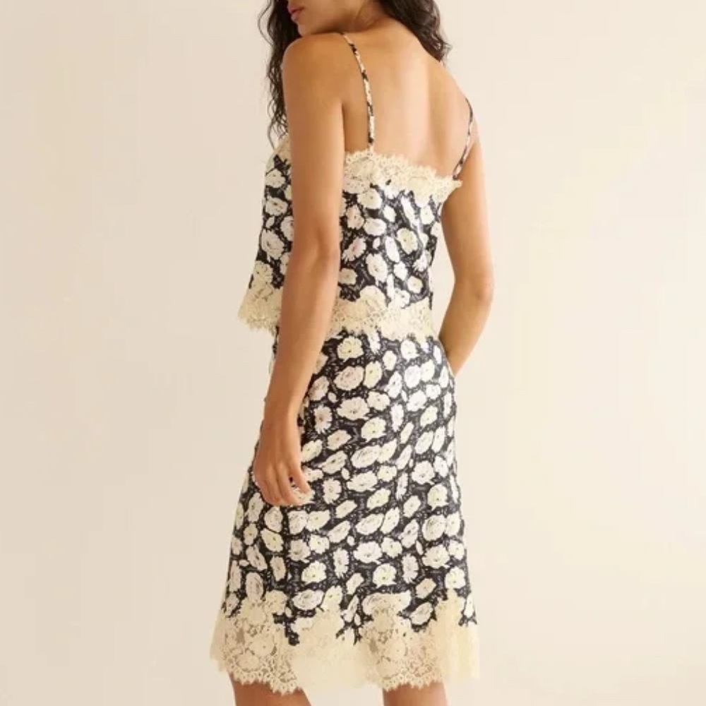 Doen Silk and Lace Trim Floral Cami Top, Size M - Picture 5 of 8